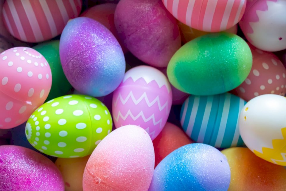 Húsvéti tojás kosárba online puzzle