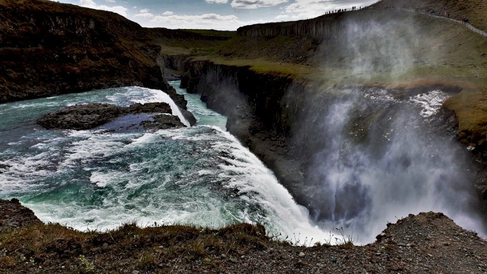 Gullfoss en Islandia. rompecabezas en línea