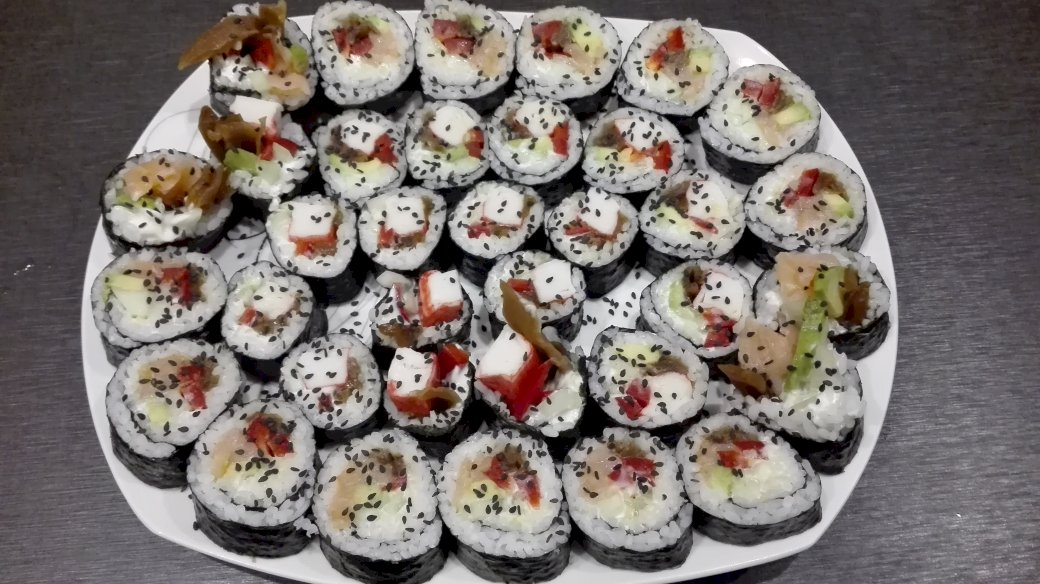 домашно приготвено суши онлайн пъзел