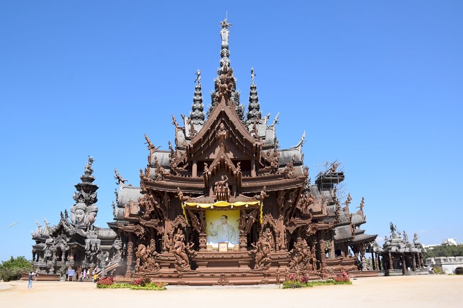 De tempel van waarheid in Pattaya legpuzzel online