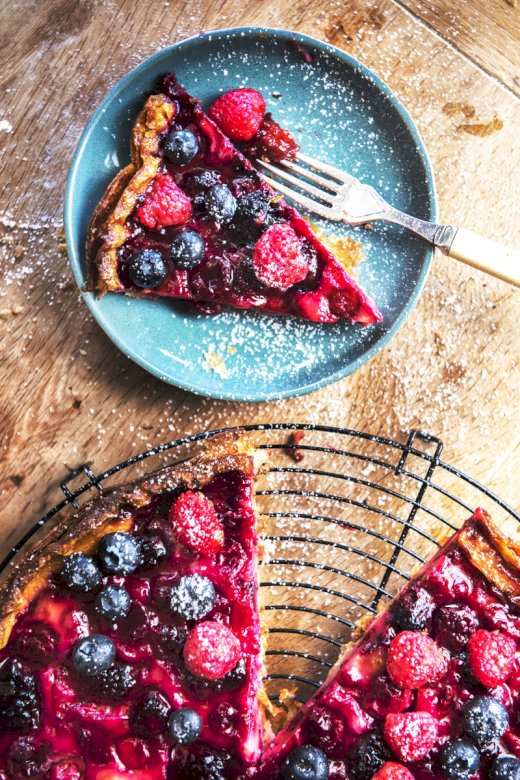 Torta tészta és gyümölcs online puzzle