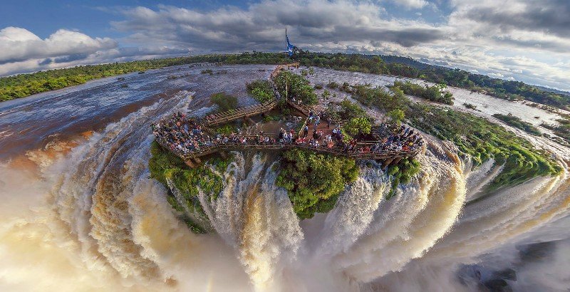 Iguazu Wasserfall. Puzzlespiel online