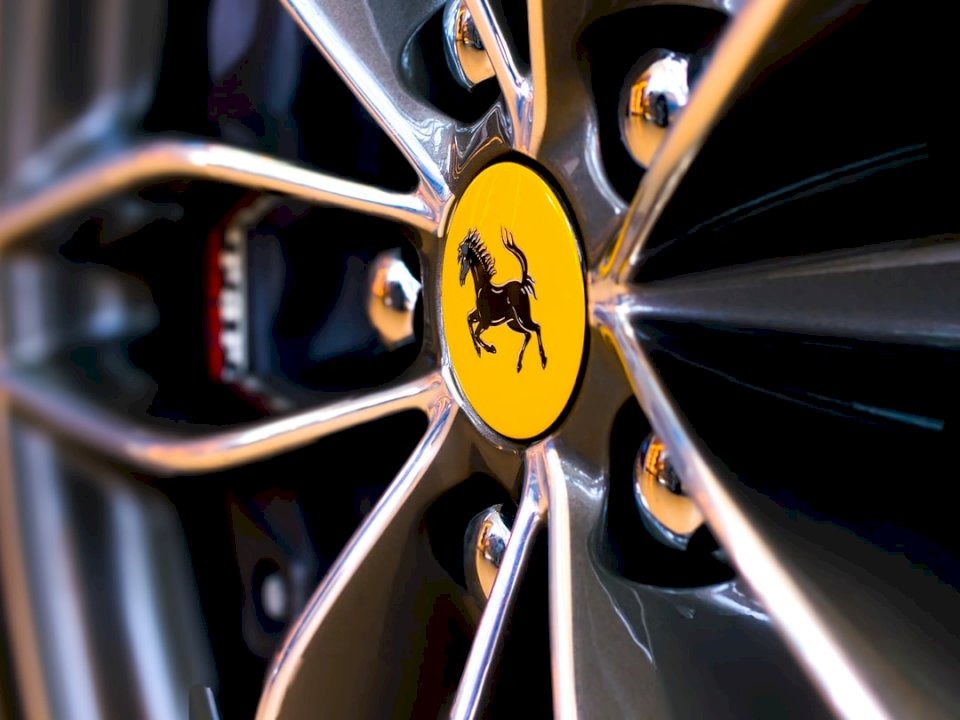 Close-up of Ferrari Wheel with jigsaw puzzle online