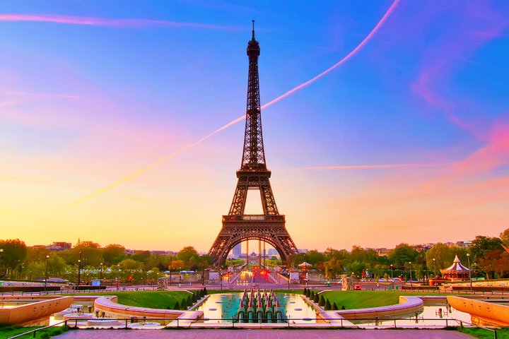 věž v Paříži skládačky online
