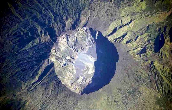 Tambora vulkan pussel på nätet