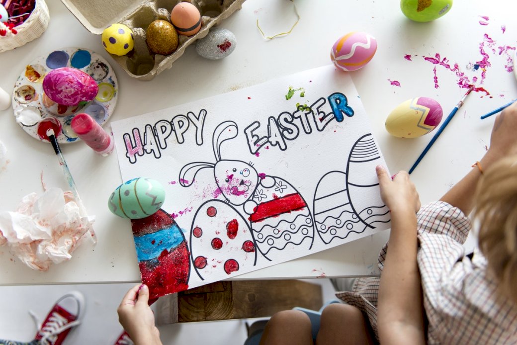 Velikonoce a malování skládačky online