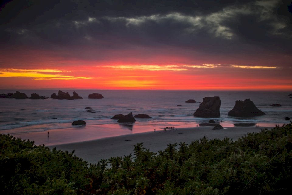 The beach at Bandon, Or. is online puzzle