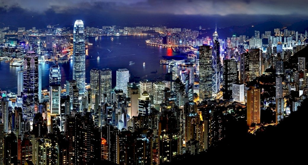 Хонконг през нощта онлайн пъзел