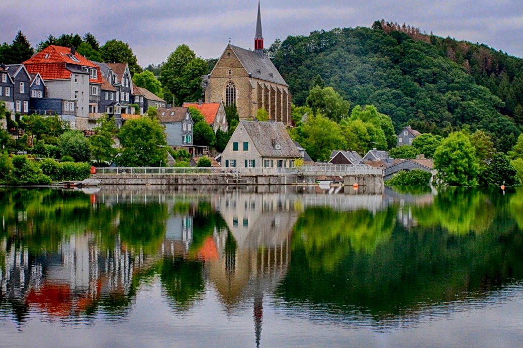 Igreja de beyenburg na alemanha quebra-cabeças online