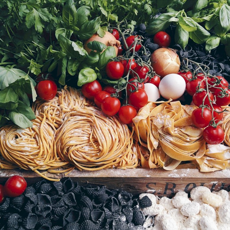 Těstoviny, rajčata, vejce online puzzle