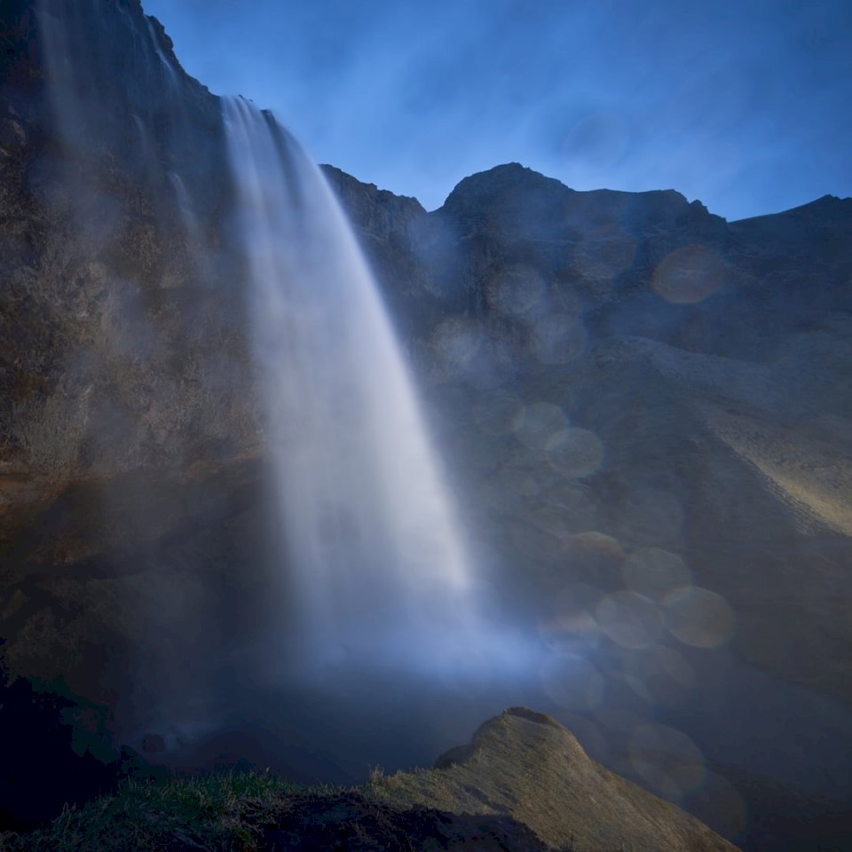 Seljalandsfoss vattenfall, pussel på nätet