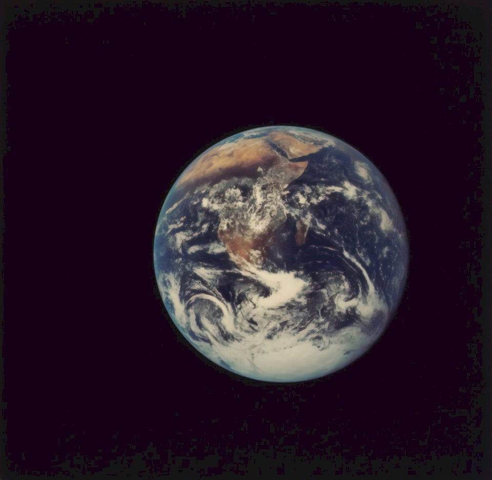 Полный диск Земли, Аполлон-17, пазл онлайн