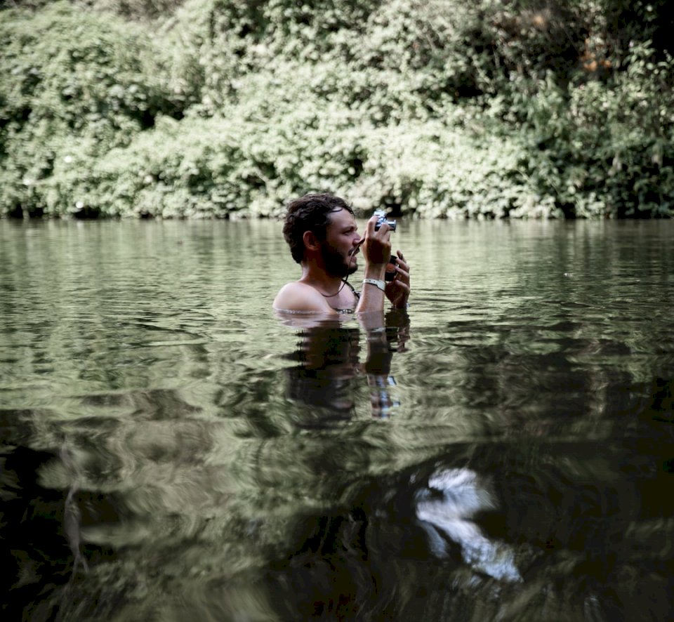 Leica a folyóban online puzzle
