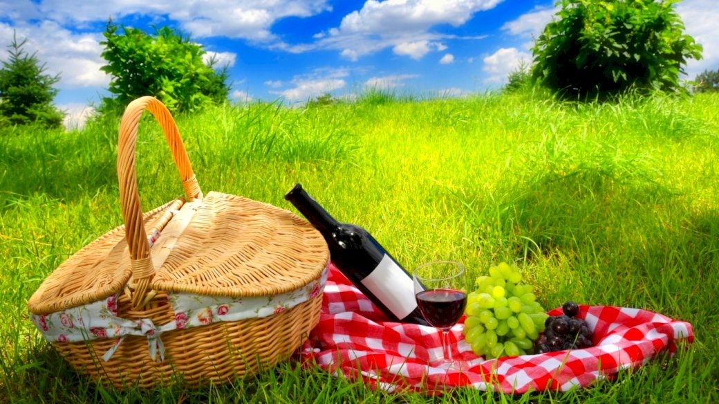 Wine basket, meadow jigsaw puzzle online