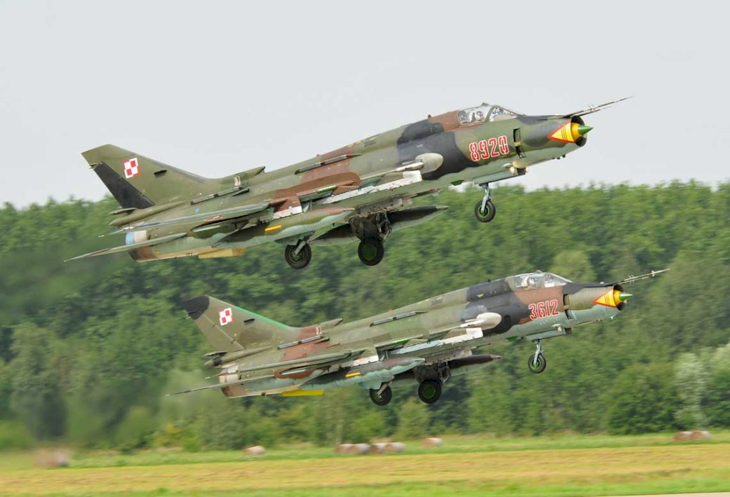 Letadla Su-22 Su-22 skládačky online