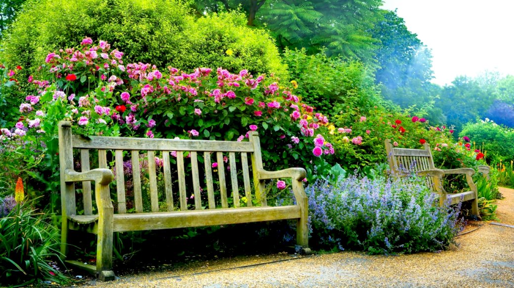 Colorful flowers, benches online puzzle