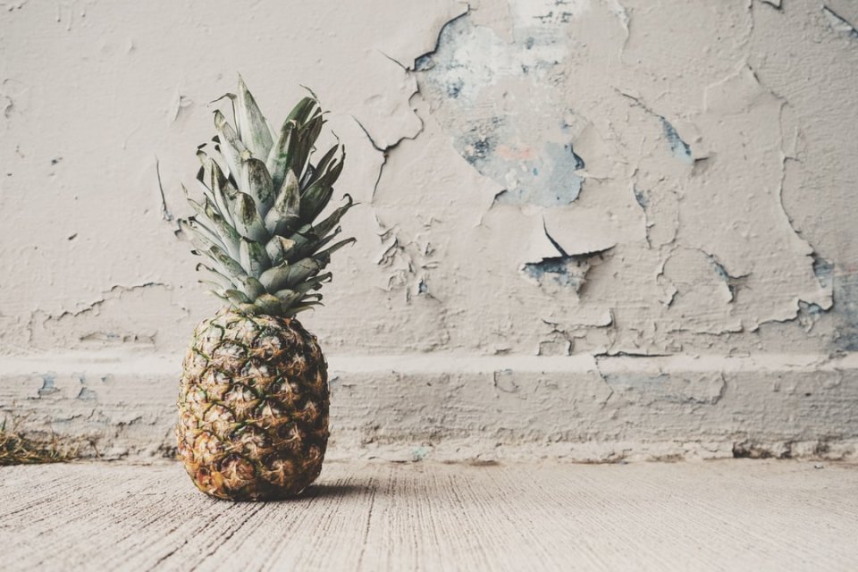 Pineapple on the floor online puzzle