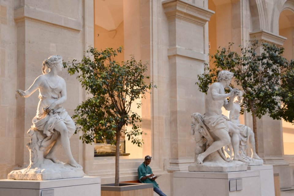 Louvre Museum, Paris Puzzlespiel online