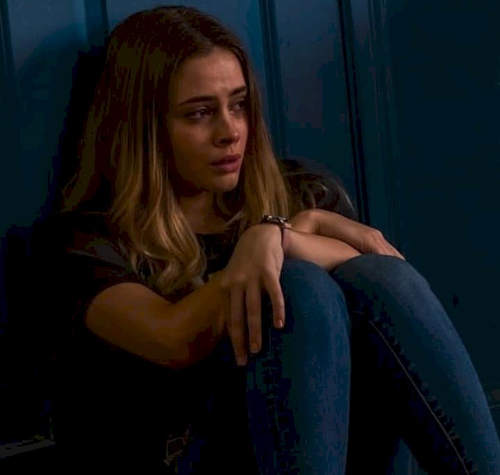 Tessa Young jigsaw puzzle online