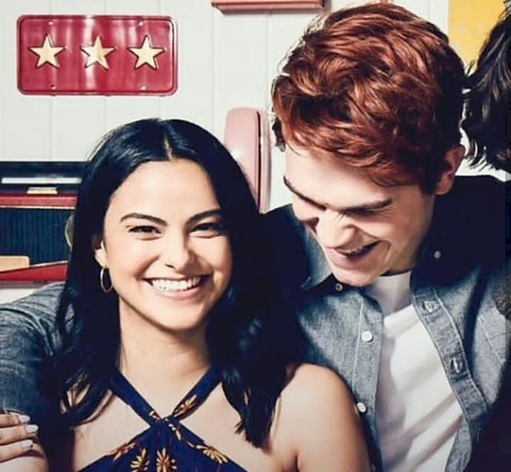 Veronica och Archie pussel på nätet
