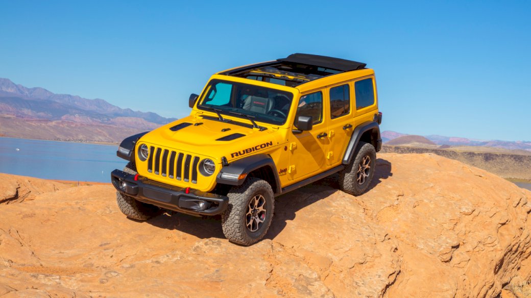 Jeep, rocce, fiume puzzle online