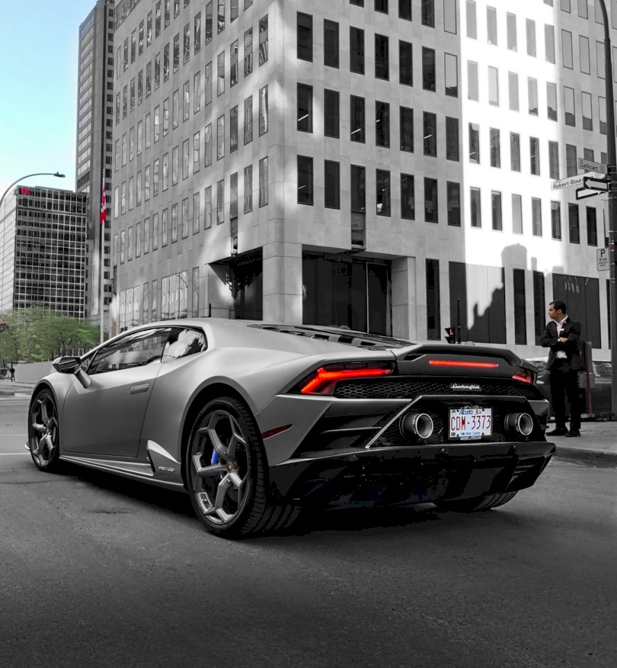 Lamborghini Huracan пазл онлайн