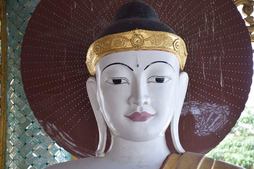 Buddha in Mandalay Myanmar Online-Puzzle
