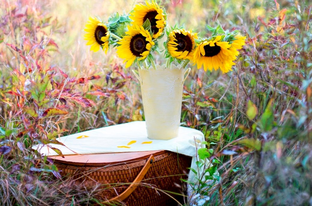 Букет от слънчогледи, кошница онлайн пъзел
