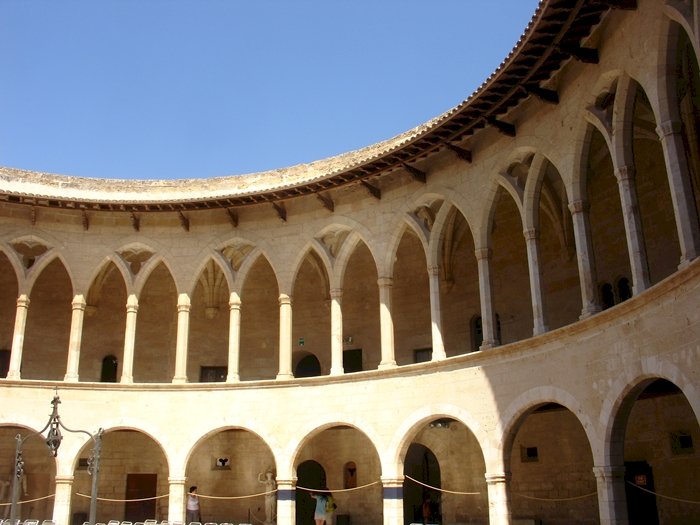 Château de Bellver Palma de Majorque puzzle en ligne