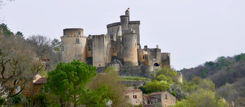 castel fortificat puzzle online