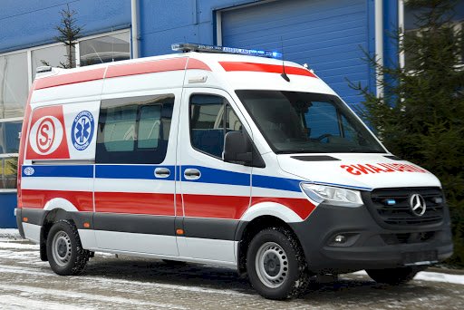 O ambulanță este pe drum puzzle online