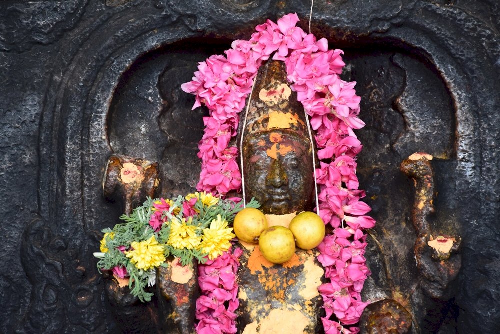изображения в индуистских храмах онлайн-пазл