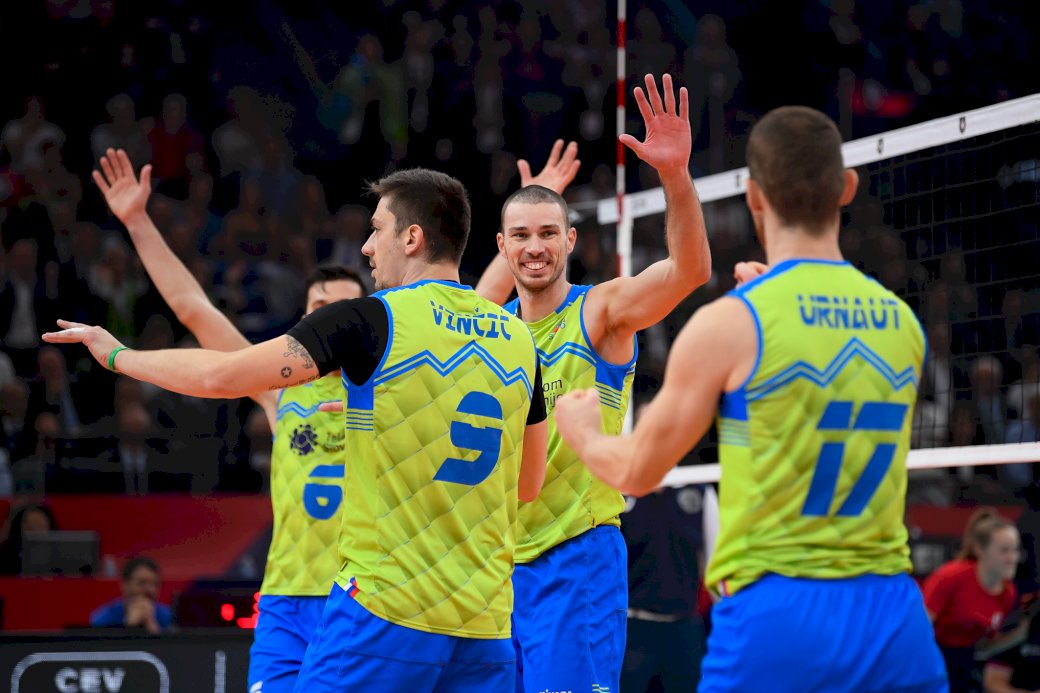 Slovenia's volleyball team online puzzle