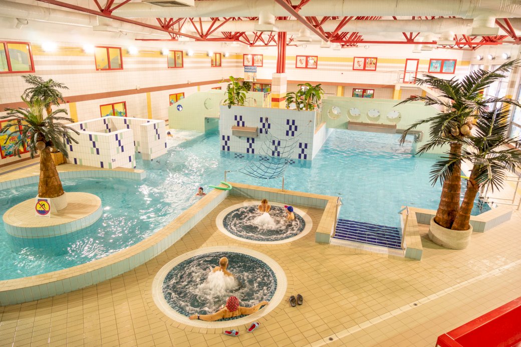 Aquapark a városi sport- és rekreációs központban online puzzle