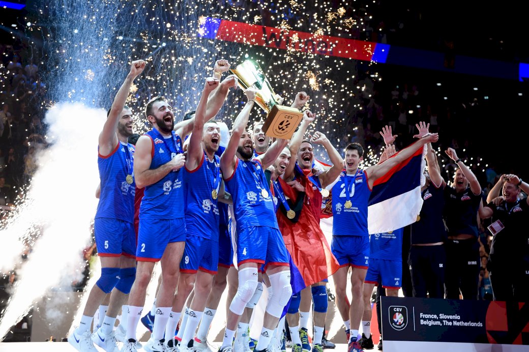 Equipo de voleibol de Serbia rompecabezas en línea