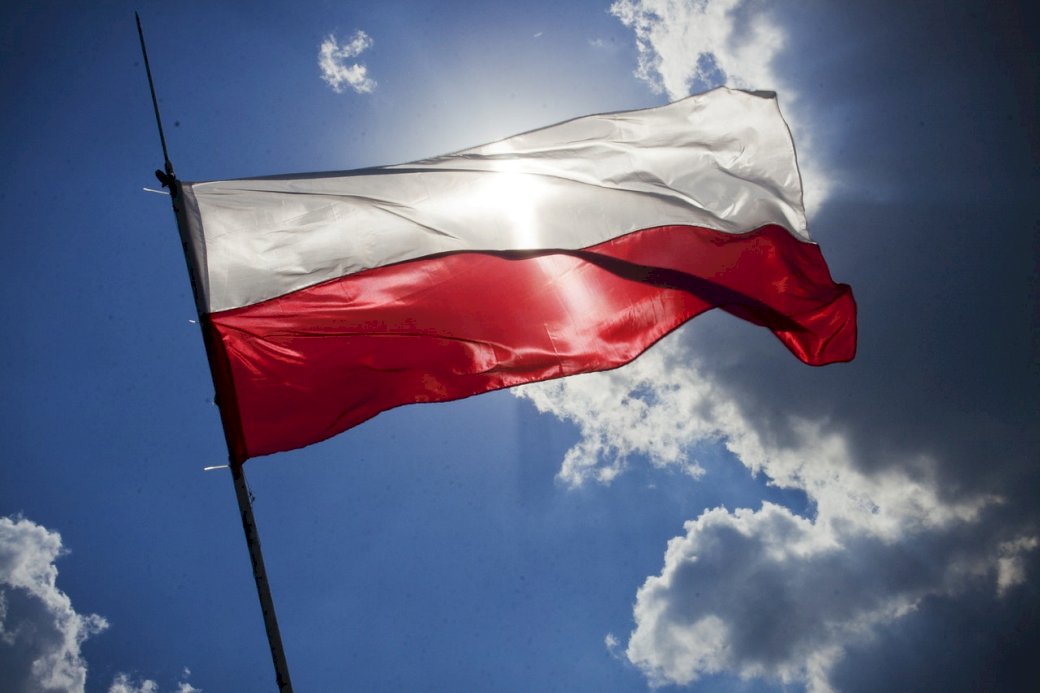 flaga_Polski Online-Puzzle