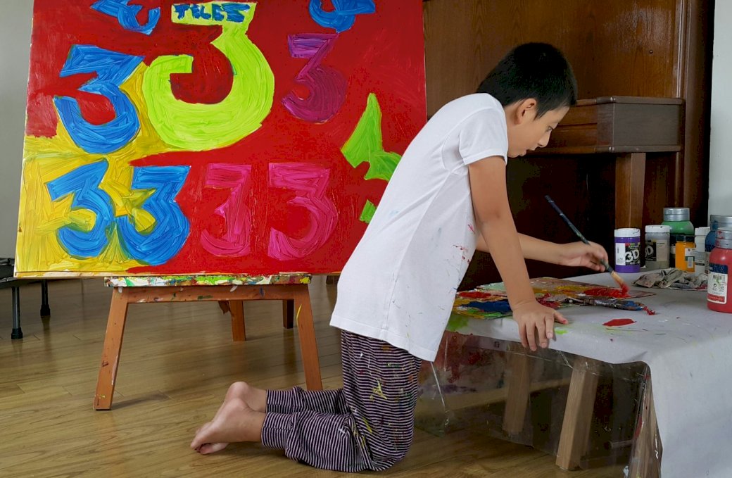 Nem, en vietnamesisk autistisk barnkonstnär pussel på nätet