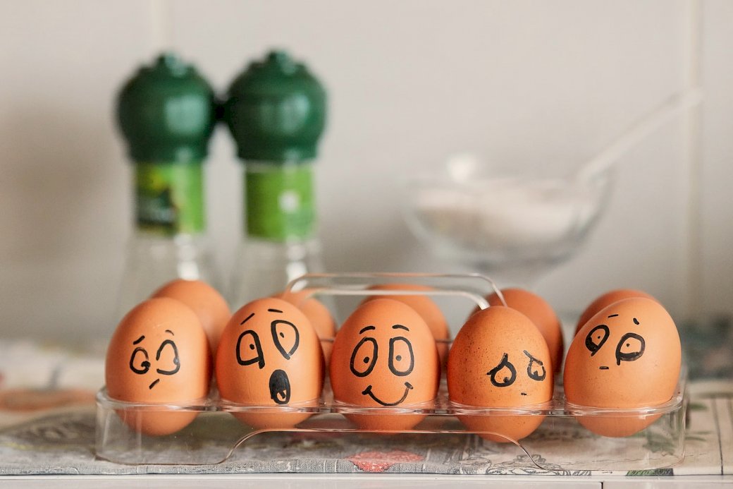 Ovos engraçados quebra-cabeças online