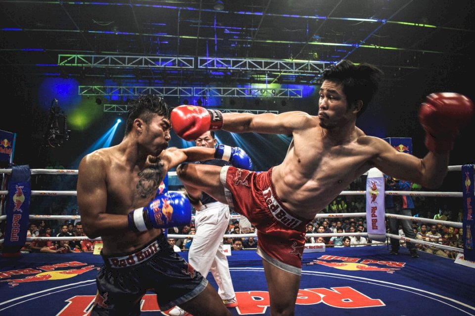 Muay Thai Fight v Kambodži online puzzle