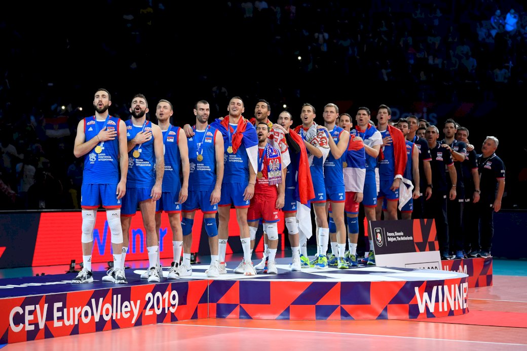 Equipo de voleibol de Serbia rompecabezas en línea