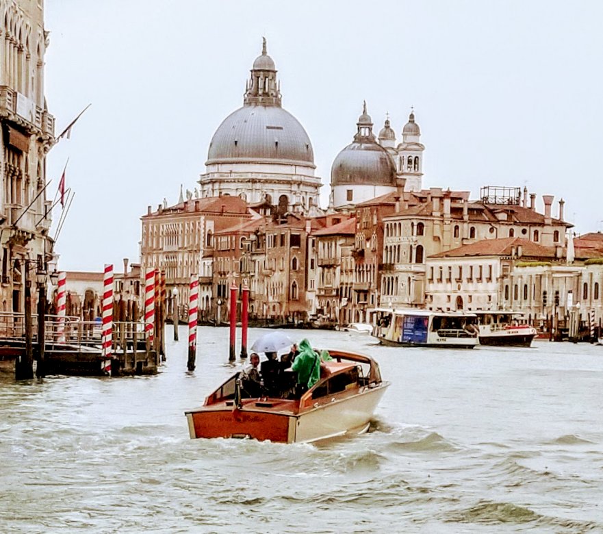 Venezia bajo la lluvia puzzle online