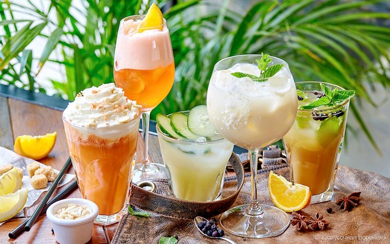 Ovocné nápoje a dezerty skládačky online