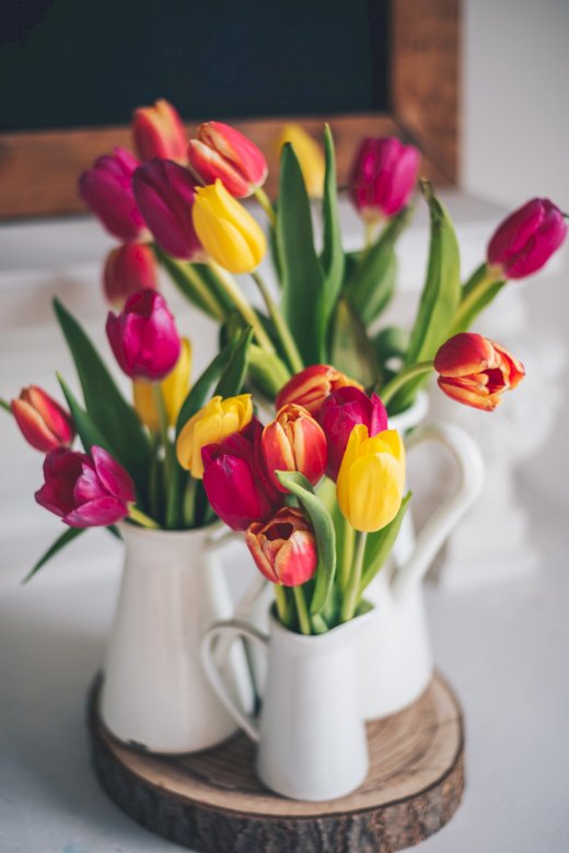 Тюльпаны в вазе пазл онлайн