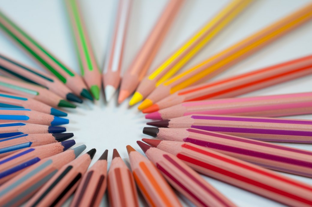 Красочные карандаши пазл онлайн