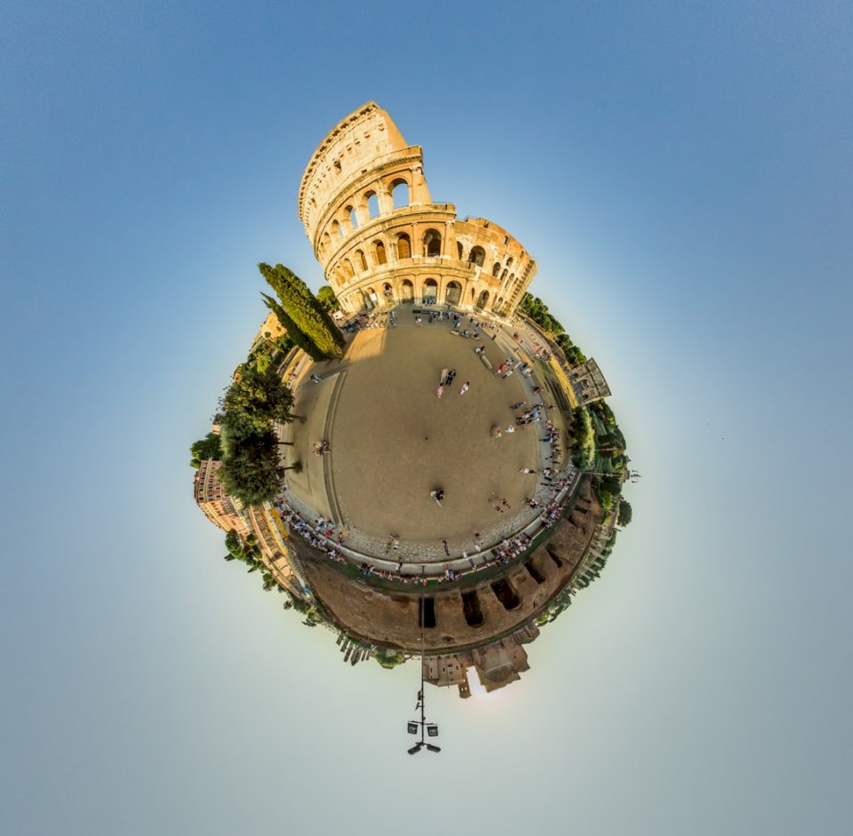 A little planet is a jigsaw puzzle online