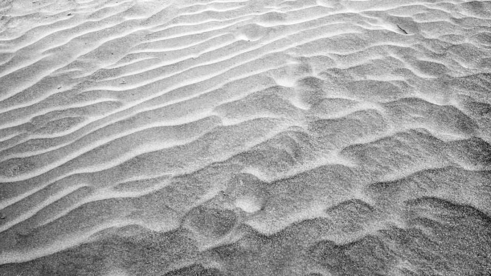 Modelli di vento in una tempesta di sabbia puzzle online