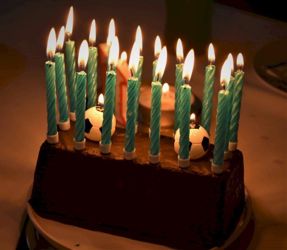 Торта за рожден ден Сладка 17 онлайн пъзел