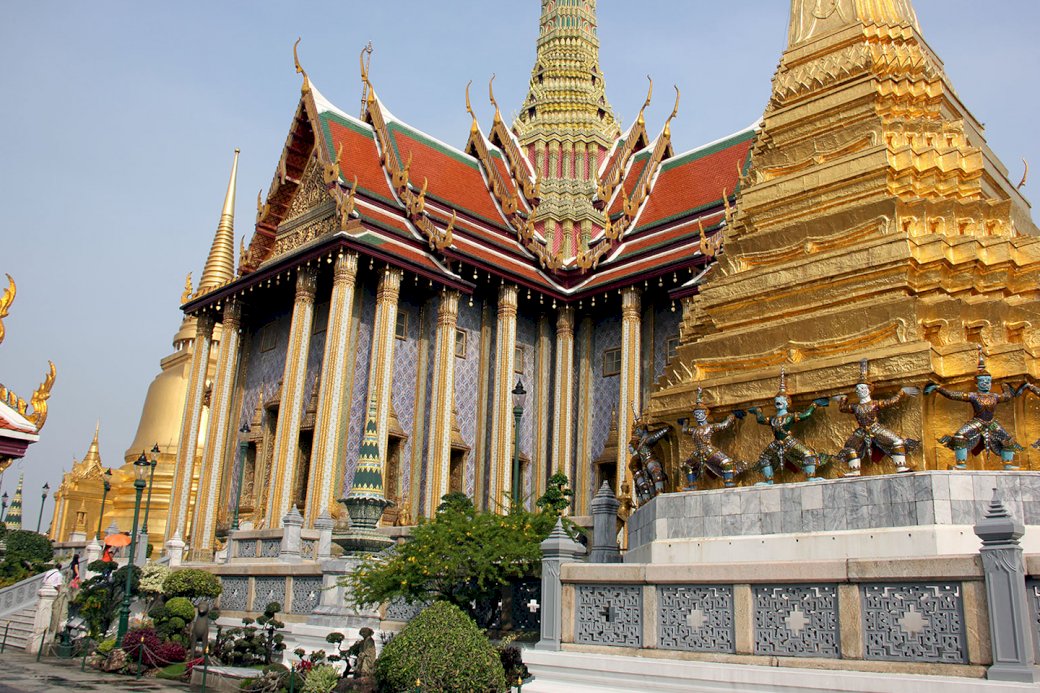 Большой дворец в бангкоке пазл онлайн