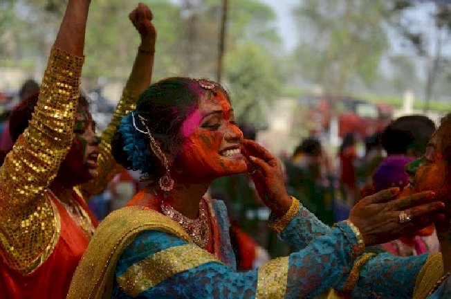 Holi-festival online puzzel