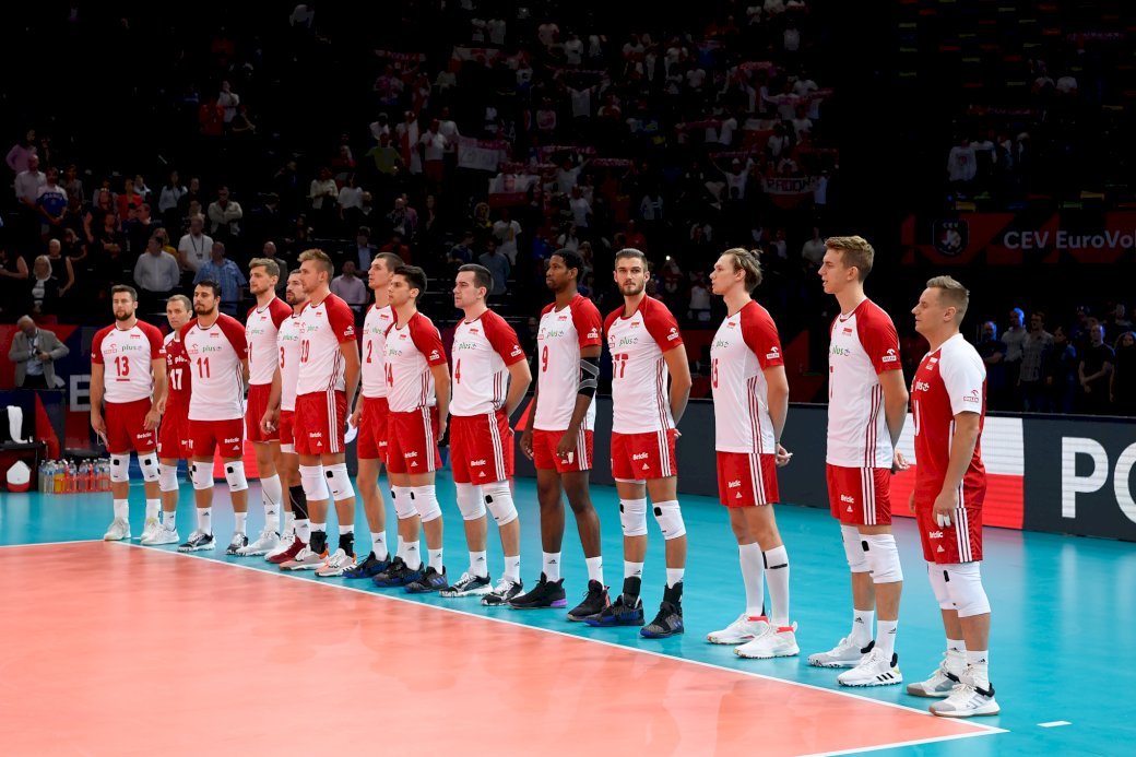 Equipo nacional de voleibol polaco rompecabezas en línea